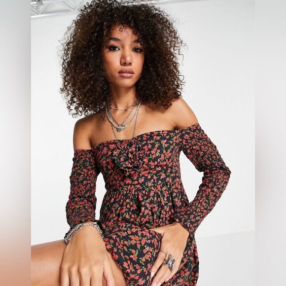 ASOS DESIGN corsage puff ball mini dress in black ditsy - Picture 8 of 11